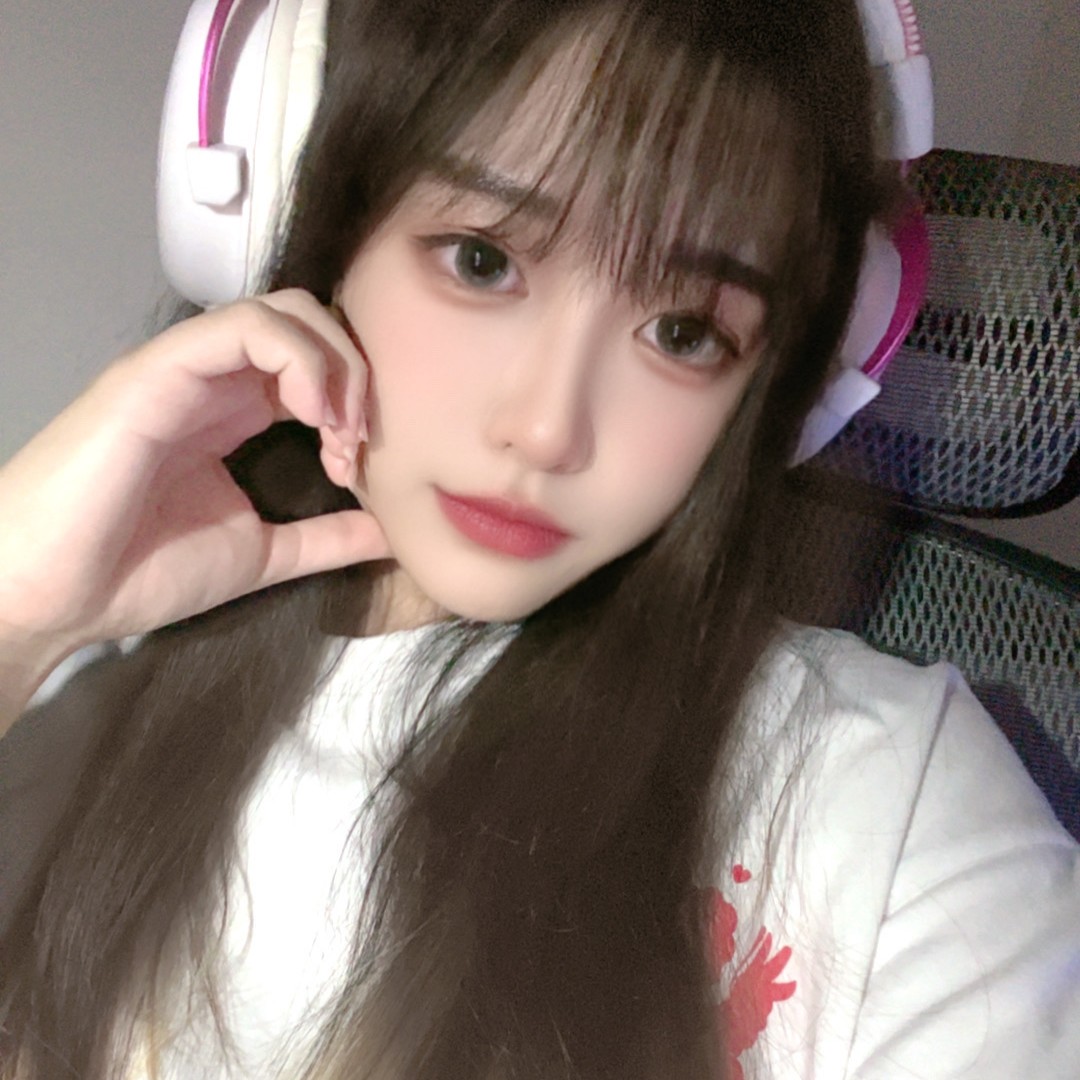Hina 頭貼